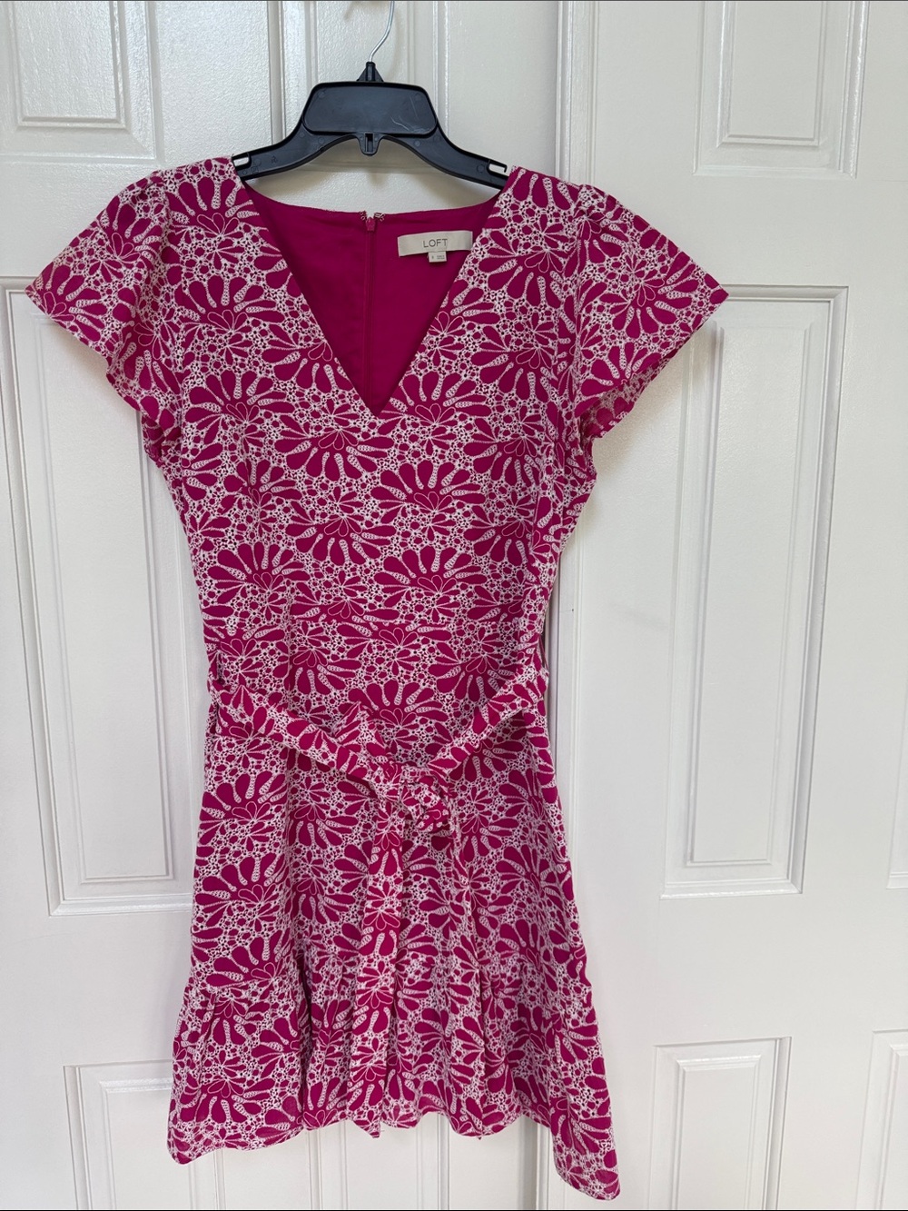 LOFT Pink & White Floral V-Neck Tie-Waist Mini Dress